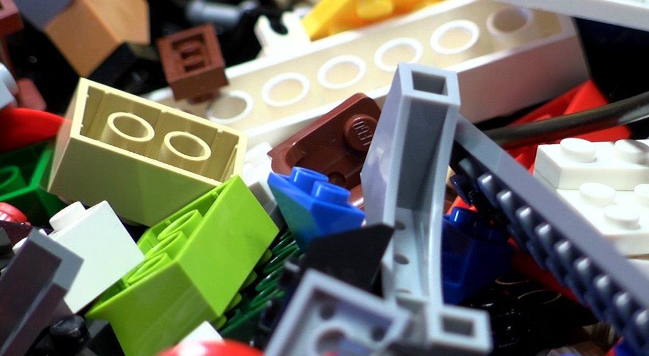 Master Lego Builder Wanted