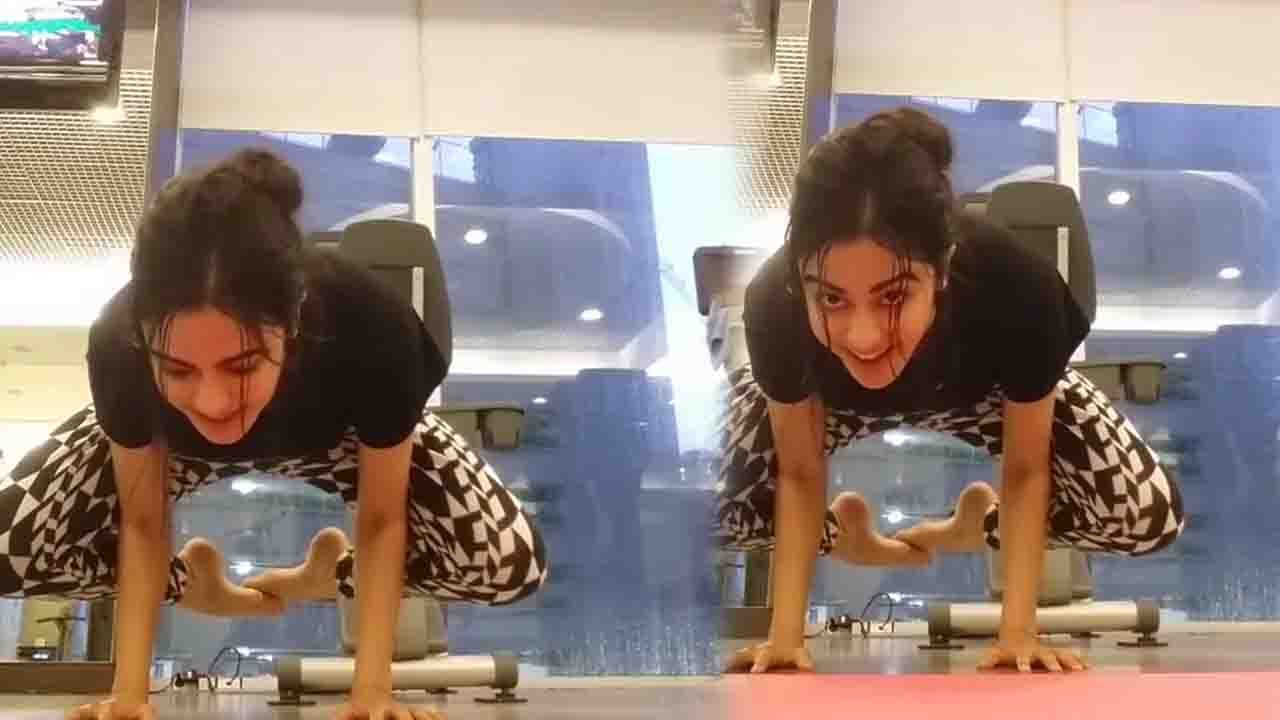 Adah Sharma does Bakasan on International Yoga Day; Watch Video | FilmiBeat