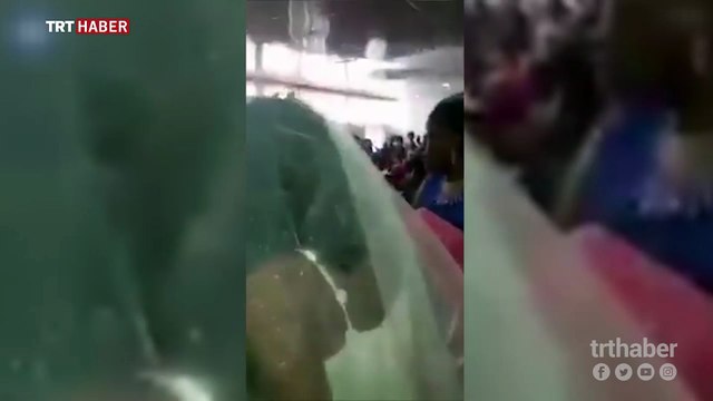 Damadın eski sevgilisi gelinlikle düğünü bastı