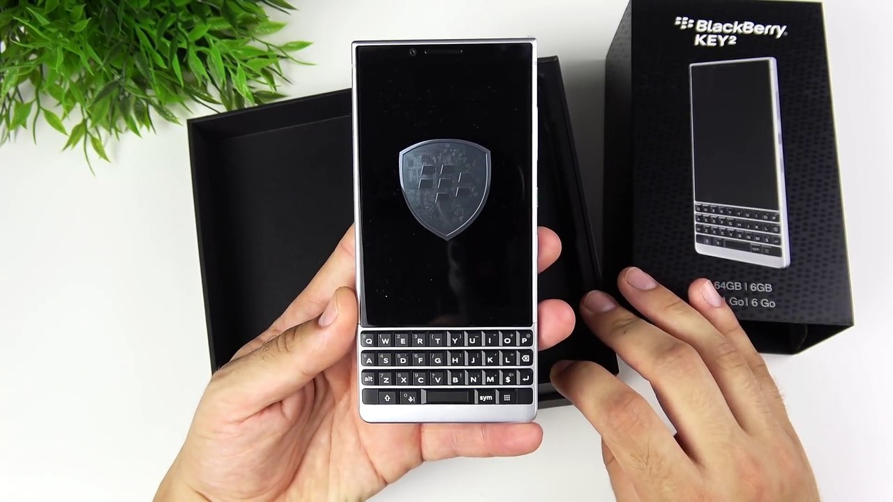 BlackBerry_Key2_Unboxing___First_Impressions!