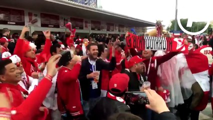 CdM2018 : les supporters péruviens enflamment Ekaterinbourg