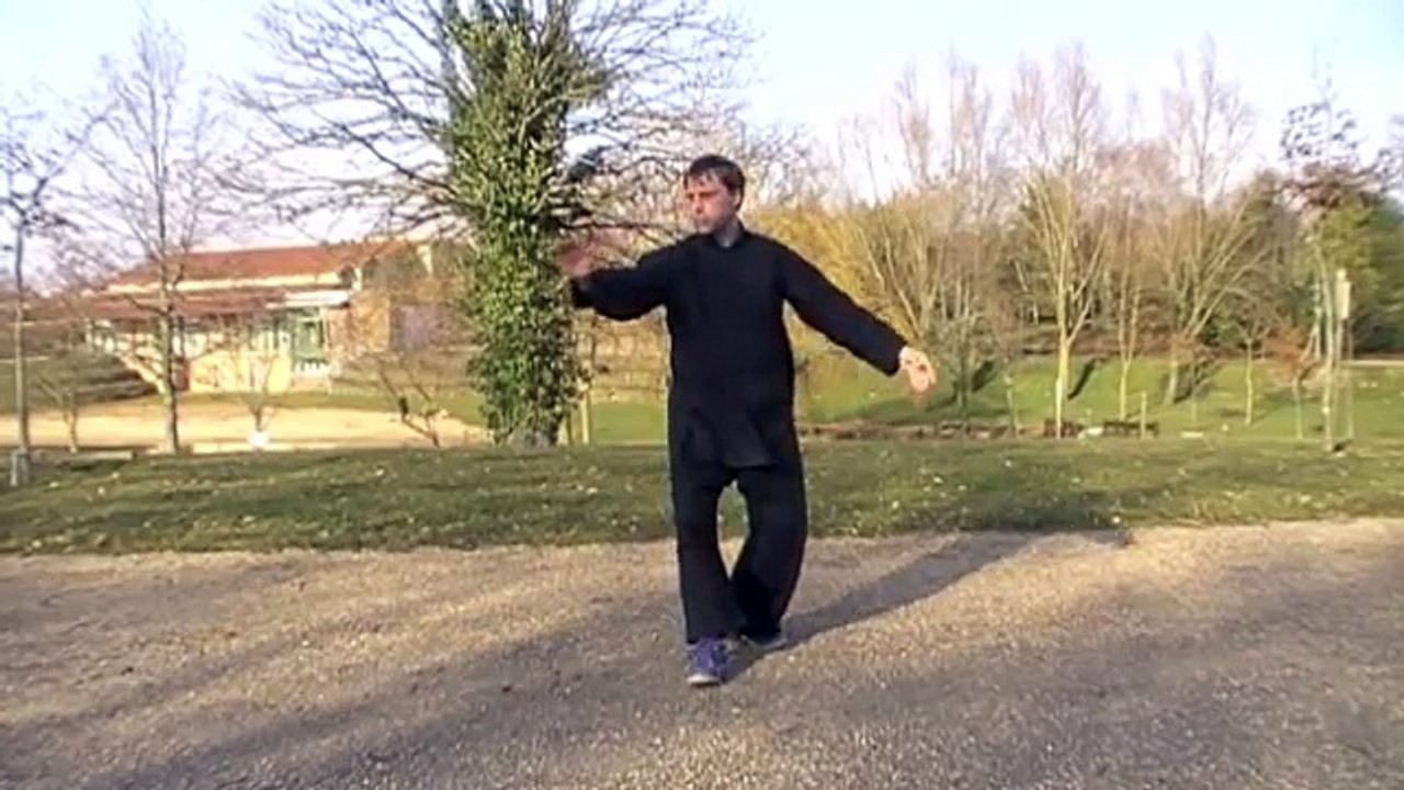 13 Postures Shi san shi par Hervé Marest