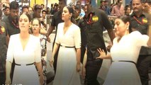 Kajol Devgn SLIPS in Mall; Watch video | FilmiBeat