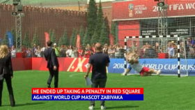 2010 winner Iker Casillas re-united with World Cup