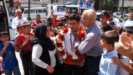 Batmanlı sporcu 3’üncü kez Dünya Şampiyonu oldu