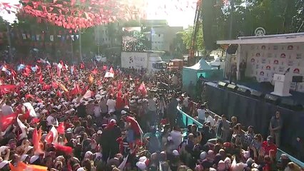 Cumhurbaşkanı Erdoğan: "Ahlaki Noktada Kendini İspat Edemeyenlere Benim Bu Ülkem Teslim Edilemez"