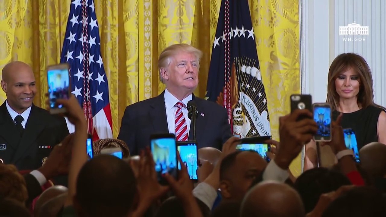 Trump ordena reunificar a las familias separadas