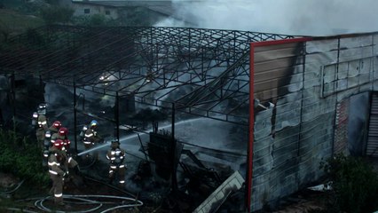 대구 건축물 자재 창고에서 불 / YTN