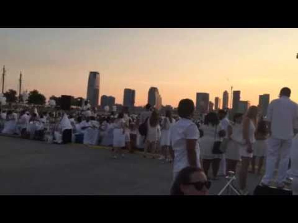 Ambiance au Diner en Blanc 2015 au bord de l'Hudson River