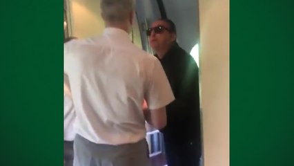Galvão Bueno é flagrado discutindo com funcionários de trem na Rússia
