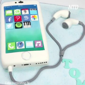 Un gateau d'anniversaire pour les accros au smartphone