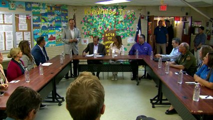 Melania Trump visita albergue de niños inmigrantes en frontera