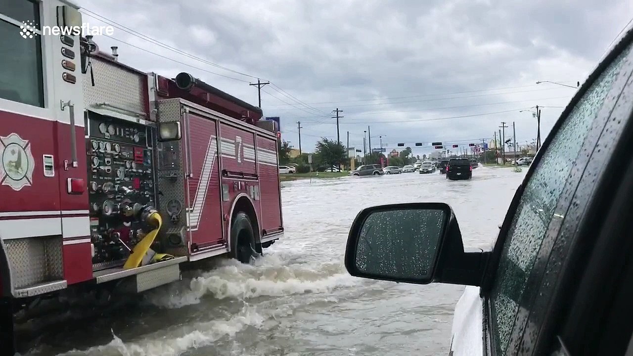 Footage captures cars driving through flooded streets of McAllen, Texas
