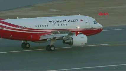 İstanbul Cumhurbaşkanı Erdoğan'ın Uçağı 3. Havalimanına İndi