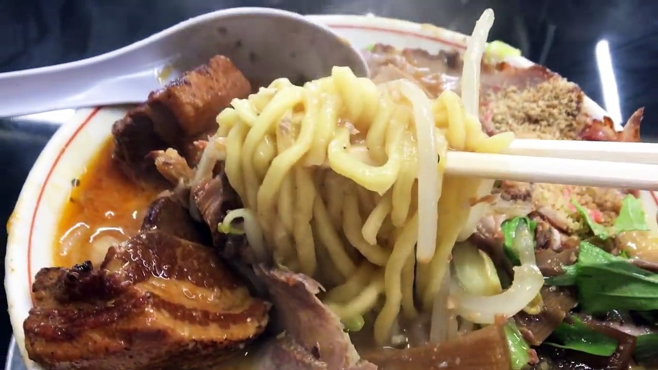 肉盛りまくりの超濃厚味噌ドッカンダブルをすする 新潟 手打ちらーめん勝龍【飯テロ】SUSURU TV.第959回