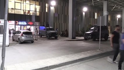 Seçim Çalışması Yürüten Ak Partililere Taşlı Saldırı