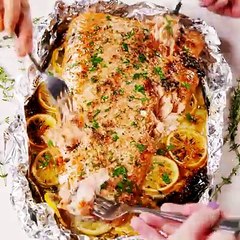 We're absolutely HOOKED on this Garlic Butter Baked Salmon. Full recipe:
