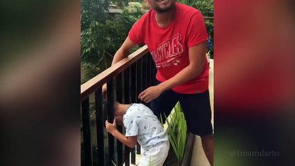 Video Perjuangan Imam Darto Bebaskan Kepala Anaknya  yang Nyangkut di Pagar