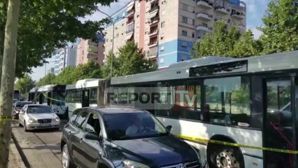 Download Video: Përplasen dy autobusët e Kamzës, 5 pasagjerë të plagosur