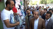 AK Parti Genel Başkan Yardımcısı Mehdi Eker, Sur esnafını ziyaret etti