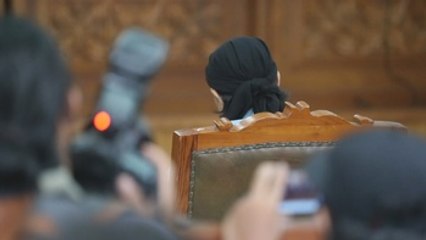 Indonesia condena a muerte al ideólogo de grupo yihadista más activo del país