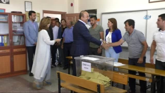 Dışişleri Bakanı Çavuşoğlu: Türkiye Cumhuriyeti Tarihinin En Kritik Seçimidir.