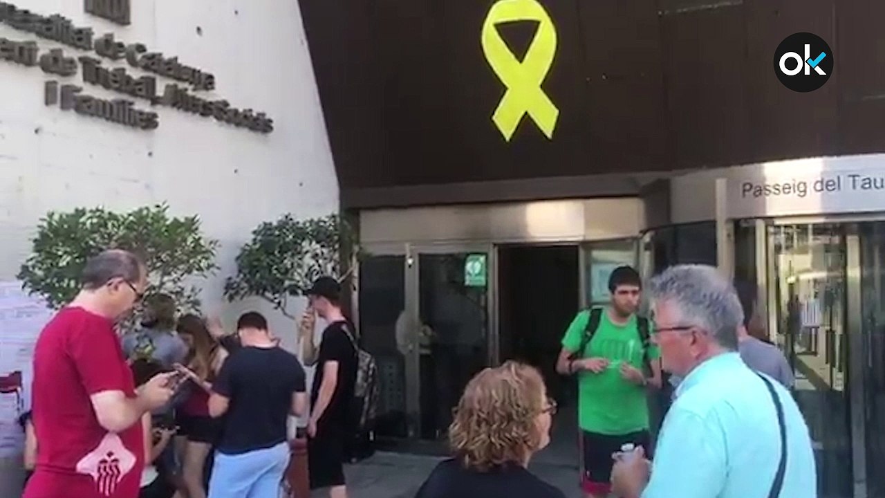 Miembros del CDR ocupan la Conselleria de Trabajo, Asuntos Sociales y Familias para pedir "independencia efectiva"