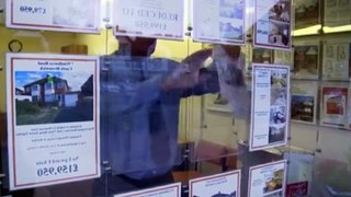 Under Offer Estate Agents On The Job S01  E03 E 3   Part 03