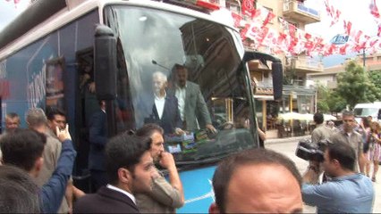 Başbakan Yıldırım, vatandaşın imar barış kaydını yaptı