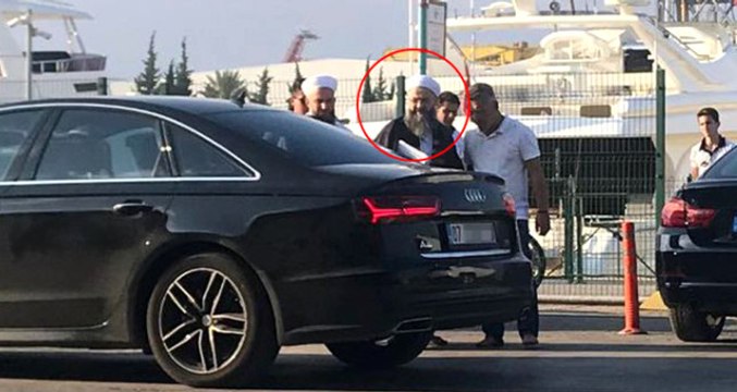 Cübbeli Ahmet Hoca, Antalya'da Tatil Yapıyor