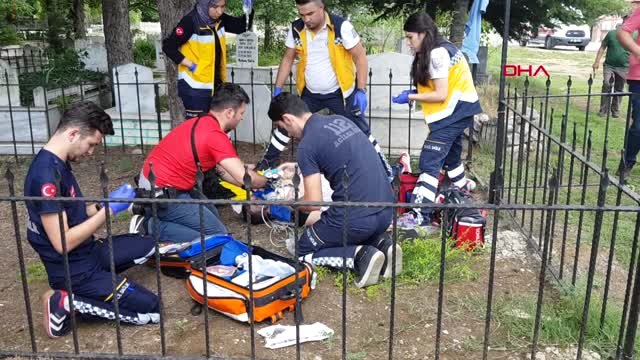 Bolu Mezarlık Görevlisinin Dikkati Kendini Asan Gencin Hayatını Kurtardı
