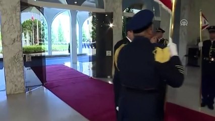 Lübnan Cumhurbaşkanı Merkel'den sığınmacılar konusunda destek istedi - BEYRUT