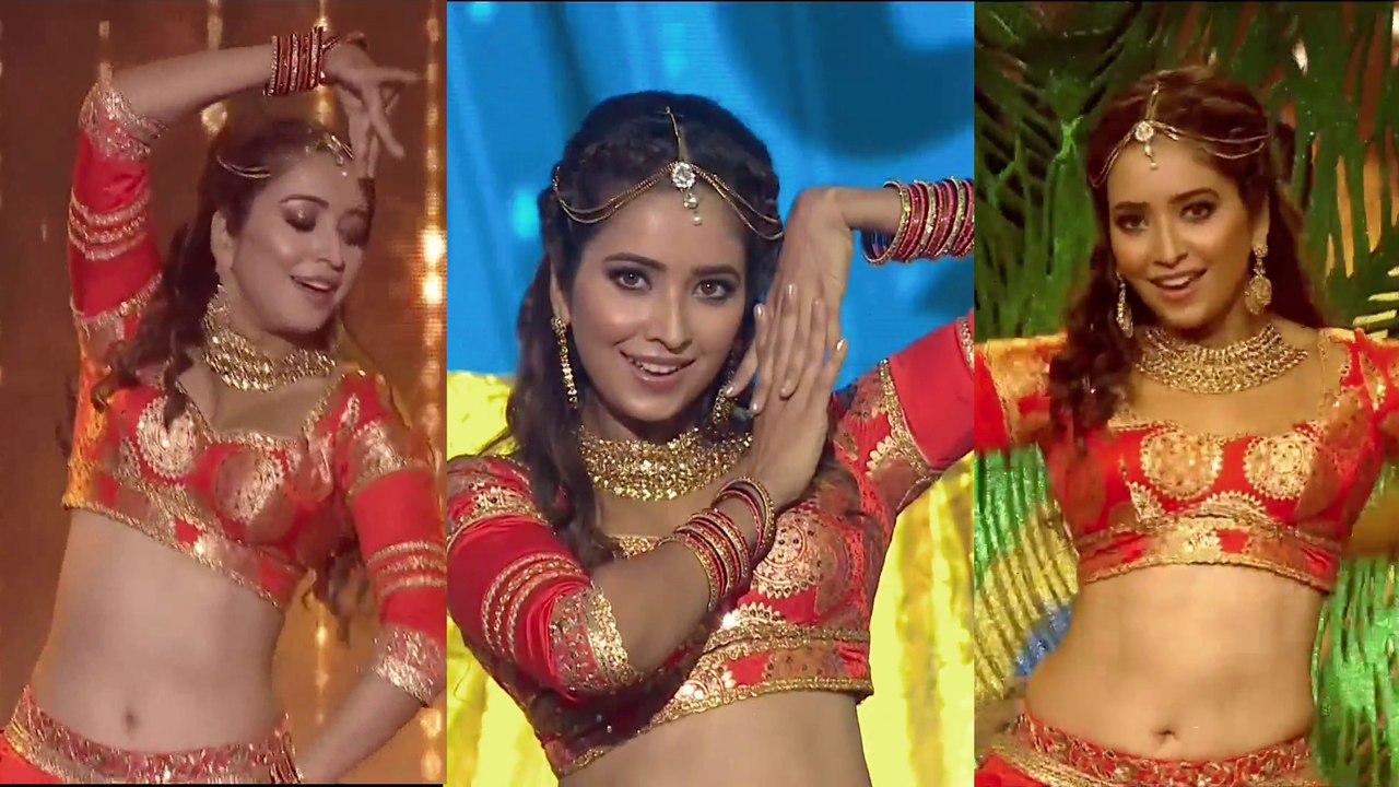 Asha Negi Hot Performance Zee TV Special Celebration