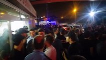 Bursa'da gergin gece... Dün gece başından vurulan iki kadından biri öldü mahalleli gözaltındaki zanlının evini basmaya kalktıqwqw