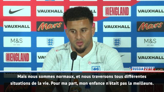 Angleterre - Walker: Dès que nous nous retrouvons, nous nous sentons comme une famille