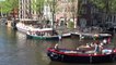 Sur les canaux d’Amsterdam c'est l'anarchie totale entre les touristes en bateau