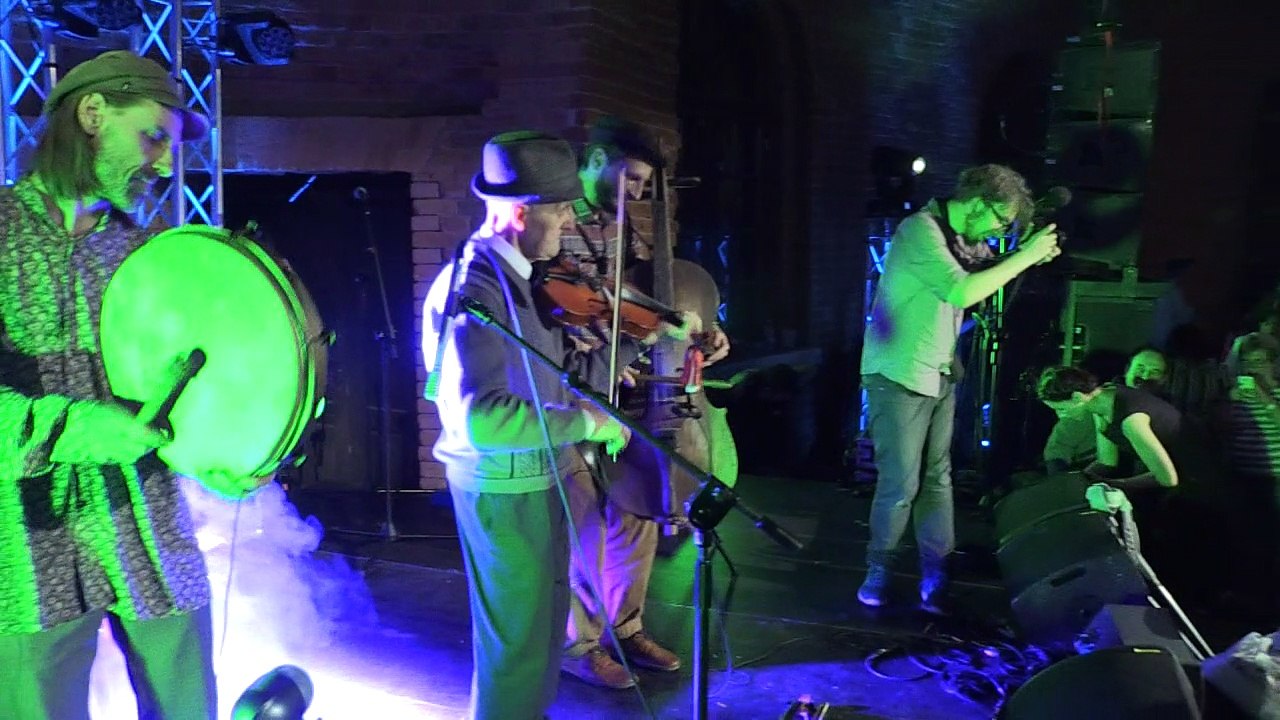 'Archaisch und rau': Kalisz-Bass begeistert Polka-Fans in Polen