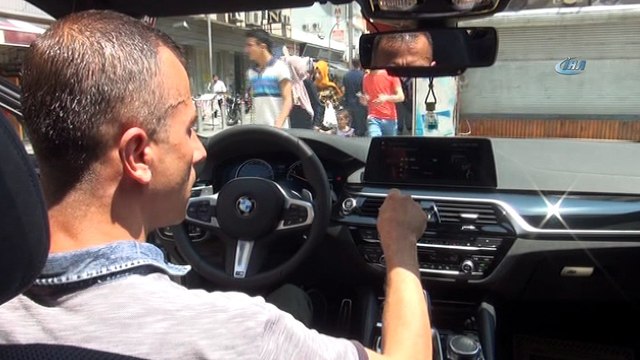 500 bin liralık lüks otomobili taksiye çevirdi