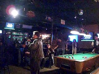 Perry Kurtz, cleanin @oaks wblonde0320