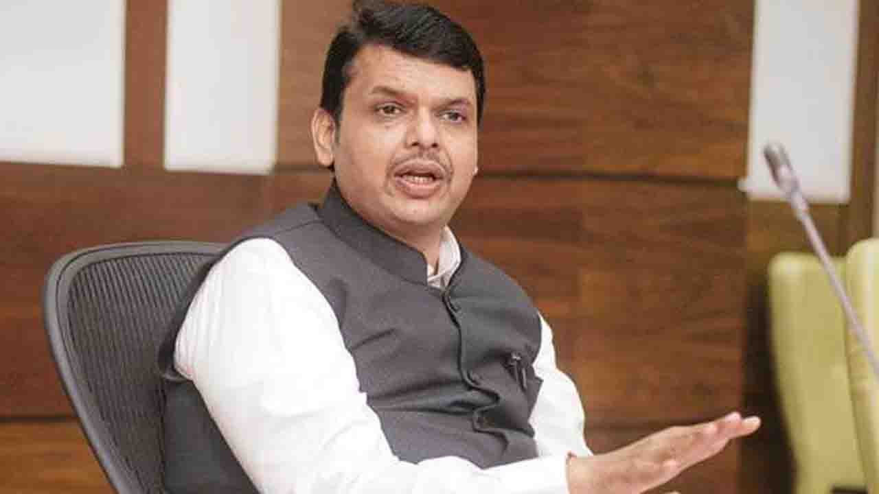 Devendra Fadnavis Biography | CM Family | Political Career | Maharashtra CM | वनइंडिया हिंदी