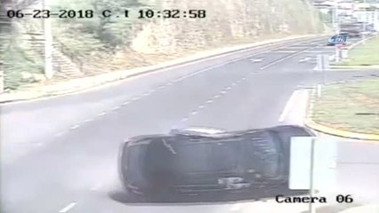 Ordu'da 4 Kişinin Yaralandığı Feci Kaza Kamerada