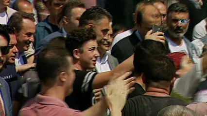 Başbakan Binali Yıldırım, oyunu İzmir'de kullandı