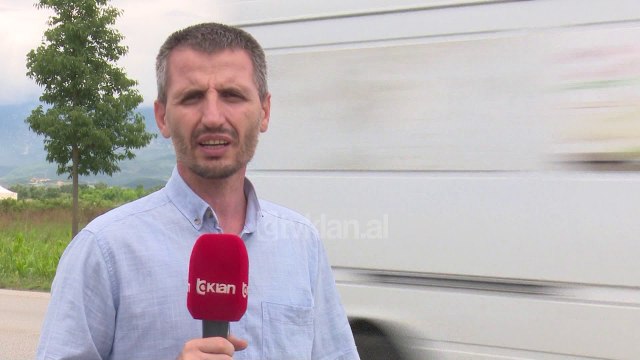 Tre makina perplasen ne Rinas – Kashar