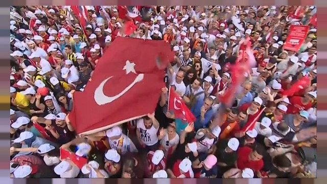 Turchia, voto cruciale. Le grandi manifestazioni la cifra di una campagna elettorale vivace
