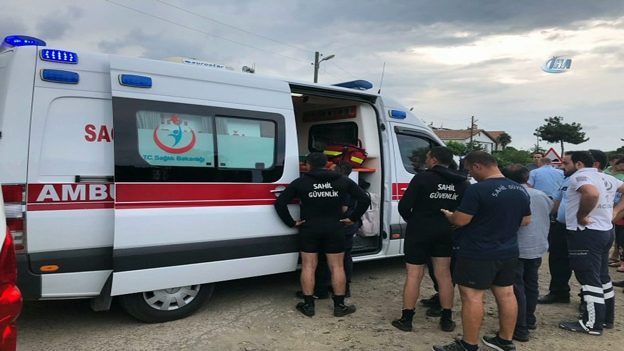 Samsun'da denizde can pazarı...Denize giren 3 arkadaş boğulma tehlikesi geçirdi