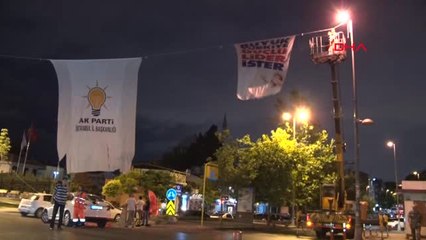 İstanbul Partilerin Bayrak ve Afişleri Toplanmaya Başladı 3