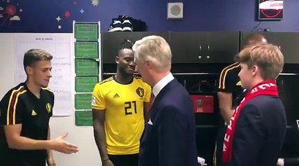 Le roi Philippe s’est rendu dans le vestiaire des Diables rouges pour les féliciter