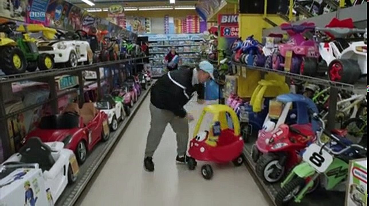 People Just Do Nothing S01e02