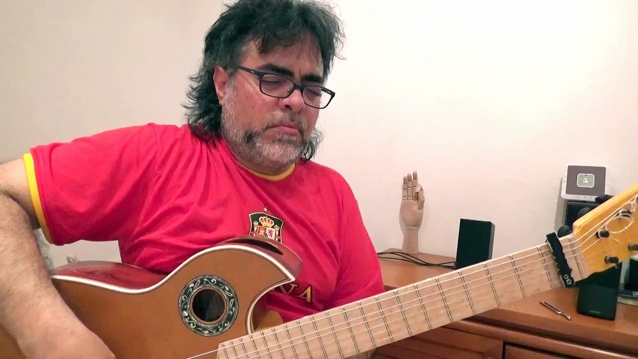 24 frets Simplicio 1929 j (Red Cedar top double cut away) Wittner Pegs /Andalusian Guitars Spain