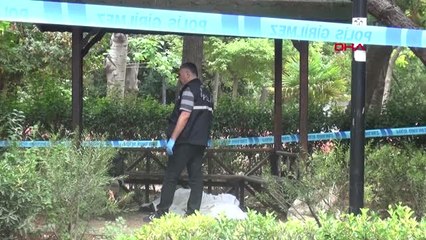 Çanakkale'de Parkta Erkek Cesedi Bulundu